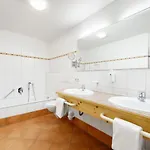 Schlehdorn 4*