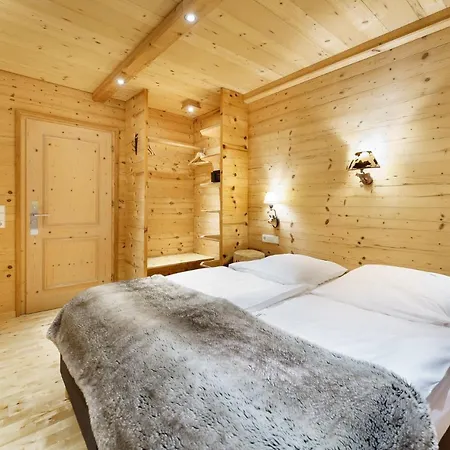 Schlehdorn מלון פלדברג