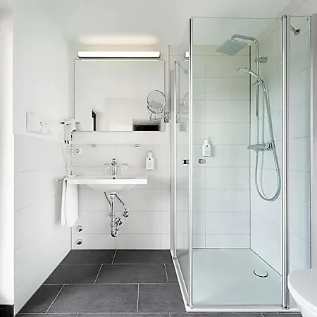 Schlehdorn Hotell 4*