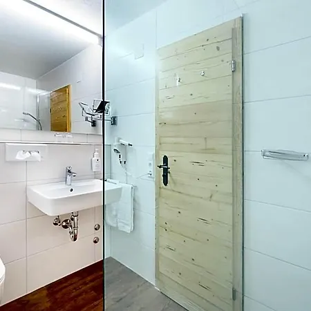 Hotell Schlehdorn 4*